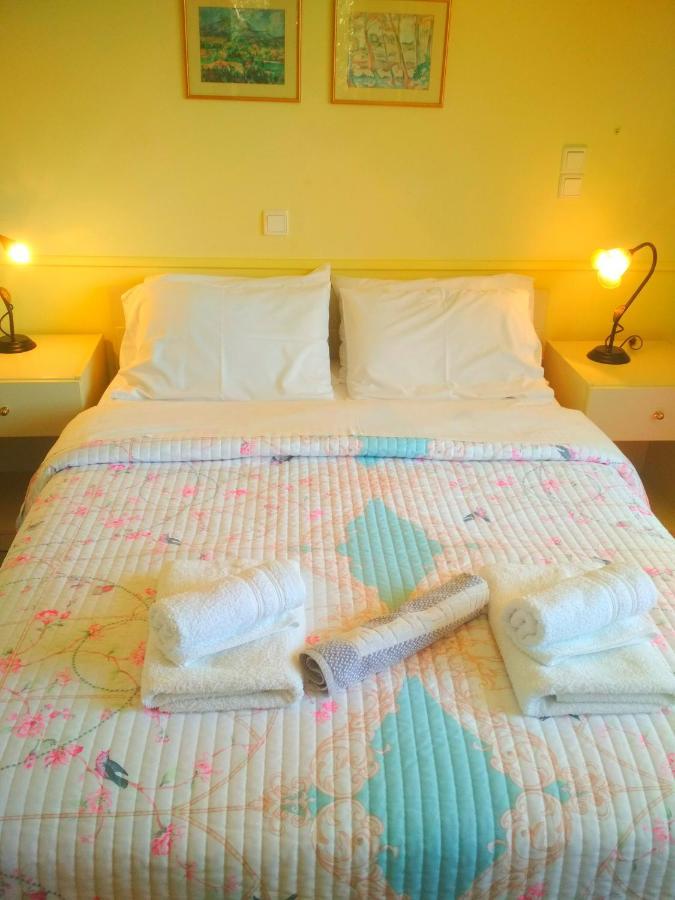 Rent Rooms Alexiou Limni  Bagian luar foto